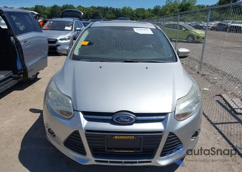 2014 Ford Focus Se from USA, damaged, VIN 1FADP3K26EL193053